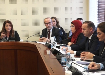 PDK e LDK kërkojnë dorëheqje morale pas vrasjes së 35-vjeçares në oborrin e Gjinekologjisë