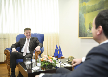 Kurti në takim me Lajçakun rithekson njohjen reciproke në qendër në marrëveshjen Kosovë-Serbi