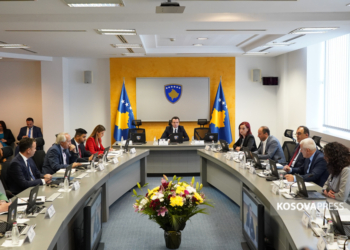 Analistët vlerësojnë se Qeveria Kurti është më jotransparentja që nga pas lufta