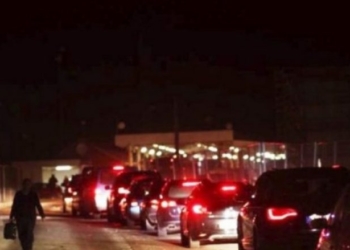 Pesë orë pritje në Merdarë për të hyrë në Kosovë