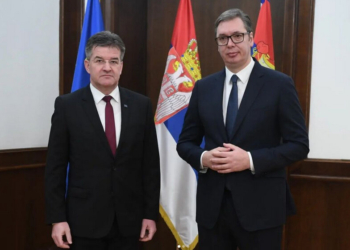 Vuçiq në takim me Lajçakun kërkon zbatimin e marrëveshjes për Asociacionin