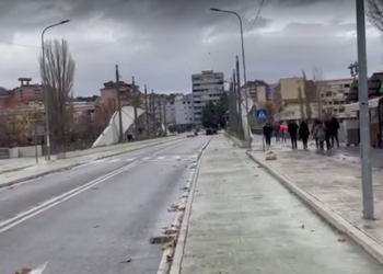 Lëshohen alarmet në Mitrovicë të Veriut