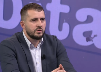 Lushtaku e quan presidenten Osmani “fëmijë i lazdruar”