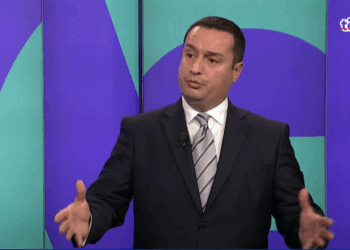 Pula: Barrikadimet në veri janë të vendosura nga Lajçak