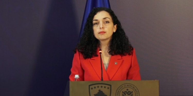 Presidentes i kërkohet të shpallë ditë zie për vrasjen e dy grave dhe një foshnje