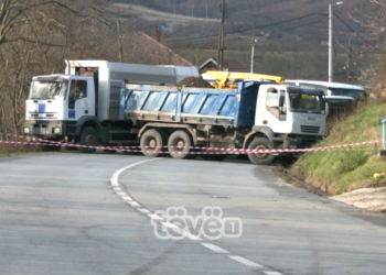 Vazhdon barrikadimi i veriut