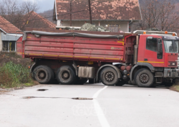 Thirrjet e ndërkombëtarëve shpërfillen nga serbët lokalë 