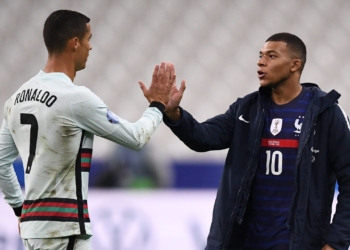 Kylian Mbappe mendon se Cristiano Ronaldo është lojtar më i mirë se Messi