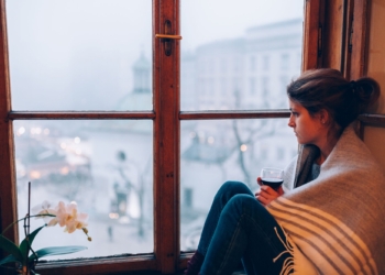 Depresioni sezonal: Pse ndodh, dhe si t’i menaxhoni simptomat!