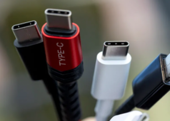 Ja pse nuk duhet mbushur celulari ne veturë!