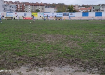 Rahoveci synon Superligën, por stadiumi nuk i plotëson kushtet për lojë