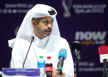 Shefi i Kupës Botërore të Katarit thotë se rreth 400 ose 500 punëtorë migrantë kanë vdekur