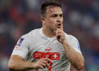 Zvicra përsëritë historinë, mposhtë Serbinë