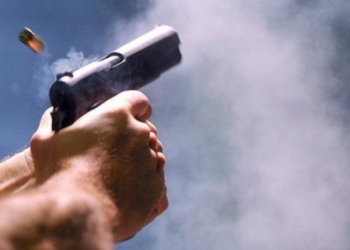 Postoi në rrjete sociale duke shtënë me armë zjarri, arrestohet një person