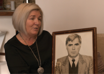 Mbi 2 dekada pritje, familjarët e të pagjeturve kërkojnë që të bëhet presion ndaj Serbisë