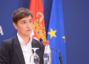 Bërnabiq: Escobar, tjetër politikan që kundërshton rezolutat e OKB-së