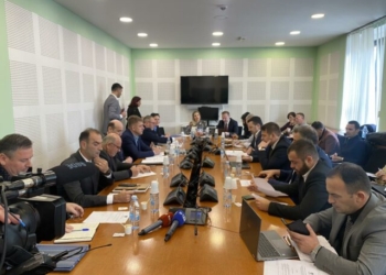 Kryeshefi i KEK-ut e lëshon mbledhjen e Komisionit Hetimor për energji, pas akuzave të deputetit Hajdar Beqa