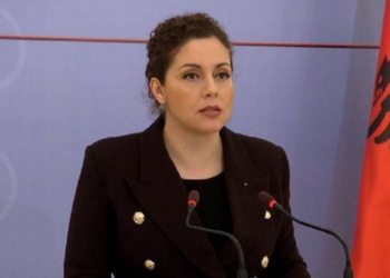 Xhaçka: Barrikadat nuk mbrojnë asnjë serb në Kosovë, minojnë të ardhmen tonë të përbashkët