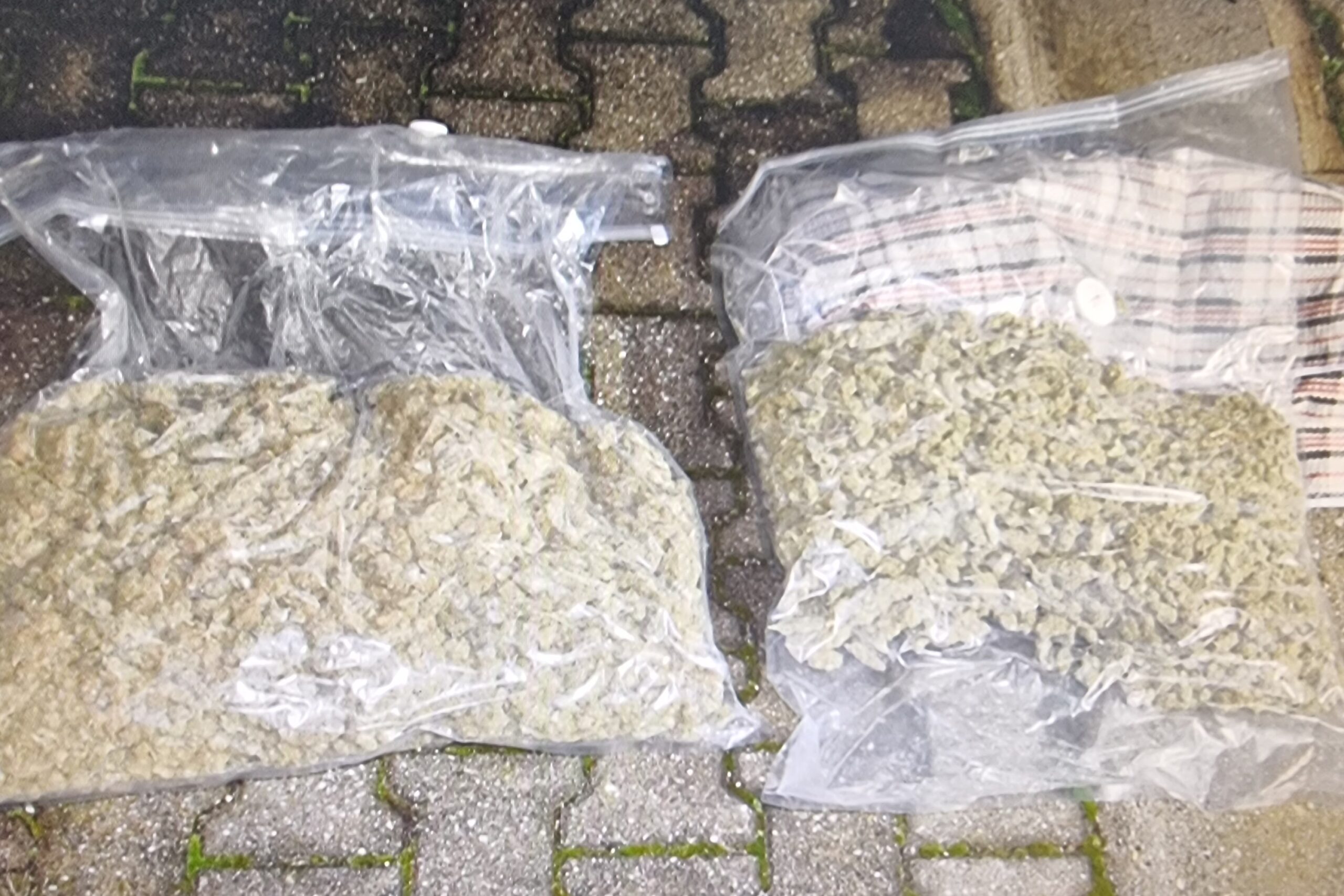 Policia e Kosovës arreston një shtetas të Shqipërisë, i sekuestron mbi 3kg marihuanë