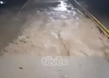 Dëmtohen urat në fshatin Aqarevë të Skenderajt, banorët thonë se kanë mbetur të bllokuar