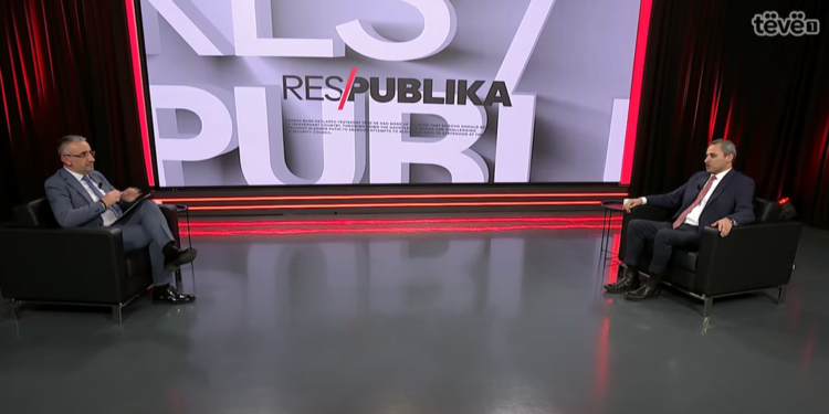 Diplomati shqiptar: Vihet re një ngërç në marrëdhëniet Kosovë – ShBA