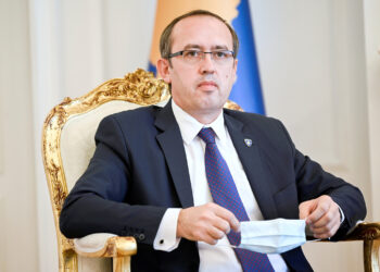 Hoti dhe disa deputetë udhëtojnë në Uashingon për Lutjet e Mëngjesit në Kongresin Amerikan