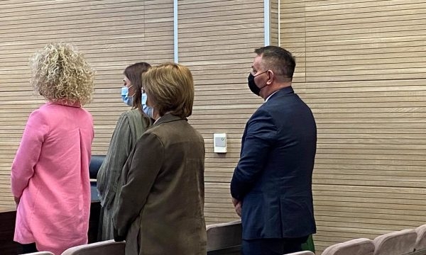 Haxhiu e të tjerët deklarohen të pafajshëm lidhur me akuzat për gazin lotsjellës në Kuvend