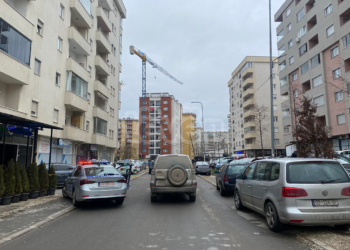 Dy gra plagosen me armë zjarri nga një burrë në  Fushë- Kosovë