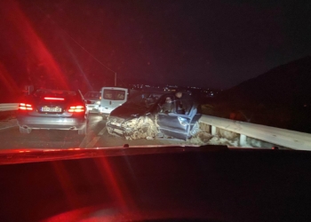 Tri vetura përfshihen në një aksident afër Badocit