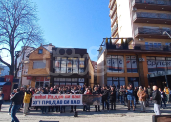 Serbët në veri me protestë kundër Vuçiqit