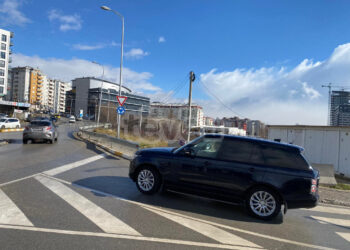 Largohen nga takimi për Asociacionin, Abbott dhe Szunyog