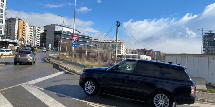 Largohen nga takimi për Asociacionin, Abbott dhe Szunyog