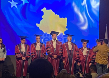 Eurodeputeti Lukas Mandl, nderohet me çmimin “Doctor Honoris Causa” në Gjilan