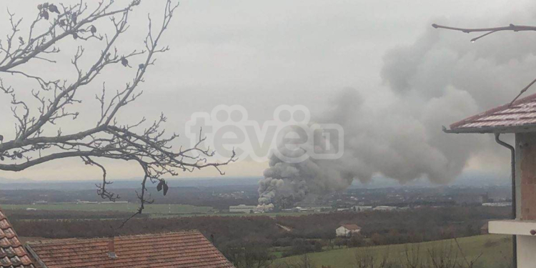 Digjet një objekt në kazermën e FSK-së në Istog