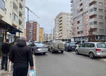 Dy gra plagosen me armë zjarri nga një burrë në  Fushë- Kosovë