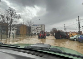 Qeveria thotë se ka ngritur gatishmërinë shtetërore me rastin e vërshimeve