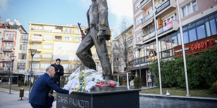 Haradinaj: Zahiri, Edmondi dhe Hakifi do të jenë përherë pjesë e kujtesës sonë historike