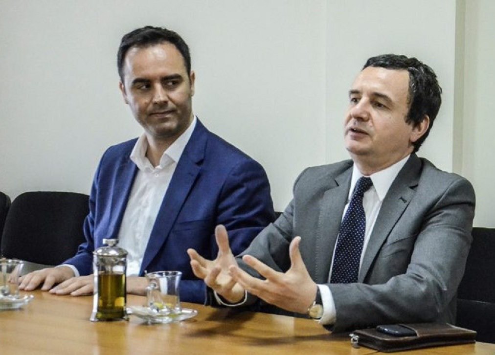 Konjufca: Kemi mendim të njëjtë me Kurtin për Ivanoviqin, dëmet e tij ndaj shqiptarëve janë evidente