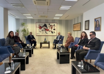 Bislimi takoi përfaqësues nga Forumi Kosovar i Aftësisë së Kufizuar u shprehu mbështetje