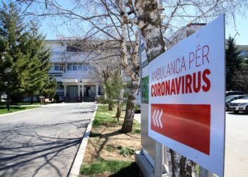 Një vdekje dhe tri raste të reja me Covid-19 në Kosovë