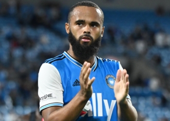 Ndërron jetë futbollisti anglez, Walkes