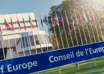 ShBA dhe KiE nuk komentojnë pretendimet për kërkesën amerikane për heqjen e Kosovës nga agjenda