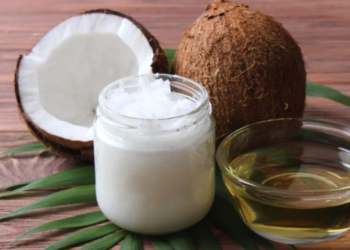 8 kurat më të mira natyrale që zbehin rrudhat dhe plakjen e fytyrës