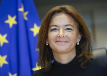 Fajon vjen sonte në Kosovë