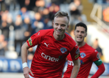 Hadërgjonaj e Dresheviq shënojnë në barazim