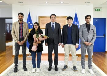 Kurti i pret gazetarët afganë: Do t’i mbështesim gjithmonë ata që kërkojnë lirinë përballë shtypjes