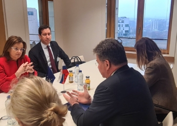 Lajçaku me Fajonin dakordohen ta mbajnë Ballkanin Perëndimor lart në agjendën e BE-së