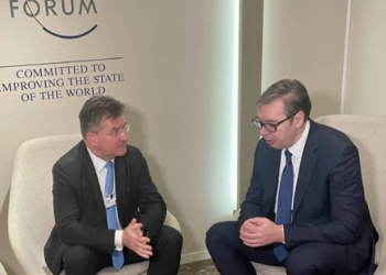 Lajçak dhe Vuçiq flasin për hapat e ardhshëm në normalizimin e marrëdhënieve me Kosovën