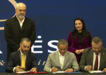 Nënshkruhet marrëveshja për Portin Turistik të Durrësit