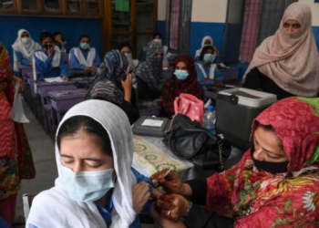 Pakistani përballet me variant të ri të koronavirusit